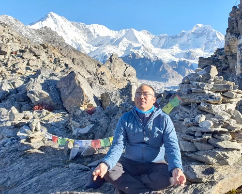 At The Top Gokyo Rii