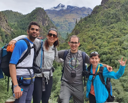 On The Way To Nache Bazar 