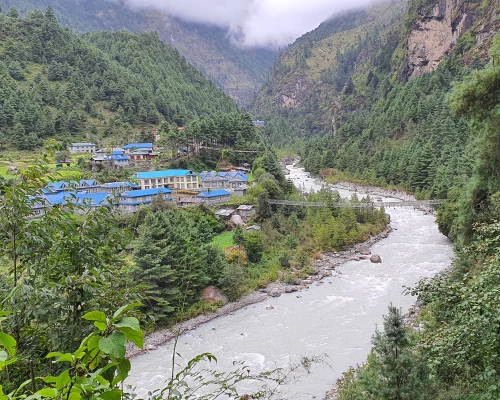 Phakding With Dudhkoshi River 